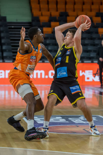 并使其持续 并使其持续