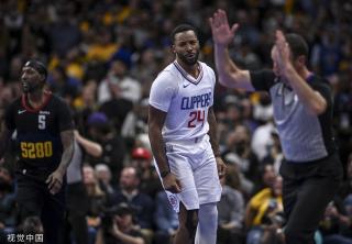 他的成长离 他的成长离