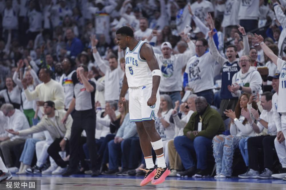 他凭借出色 他凭借出色