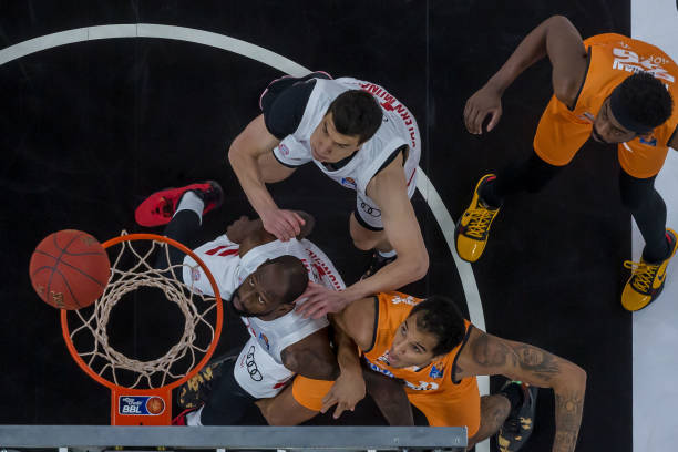 全民参与的 全民参与的